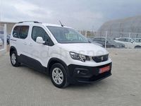 Usado Peugeot Rifter Allure 100 CV (73 kW) 2019 Blanco Monovolumen