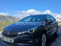 Usado Opel Astra Business 110 CV (80 kW) 2017 Gris / plata Familiar