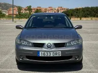 Usado Renault Laguna II Dynamique 150 CV (110 kW) 2005 Gris / plata Berlina