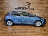 Usado Opel Astra Dynamic 110 CV (80 kW) 2015 Azul Berlina