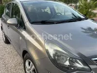 Usado Opel Corsa Selective 75 CV (55 kW) 2014 Gris / plata Utilitario