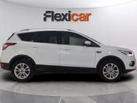 Usado Ford Kuga Trend 150 CV (110 kW) 2018 Blanco SUV