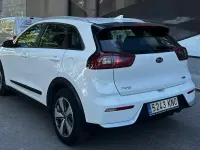 Usado Kia Niro 141 CV (103 kW) 2018 Blanco SUV