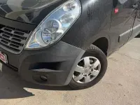 Usado Renault Master 130 CV (95 kW) 2018 Negro Van