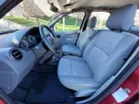 Usado Dacia Logan Lauréate 90 CV (66 kW) 2008 Granate Berlina