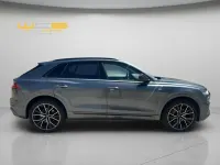 Usado Audi Q8 286 CV (210 kW) 2021 Gris SUV