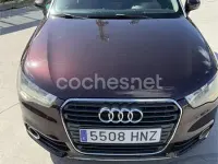 Usado Audi A1 Sportback Attraction 90 CV (66 kW) 2013 Granate Utilitario