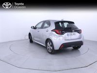Usado Toyota Yaris Hybrid Active 116 CV (85 kW) 2025 Gris / plata Berlina