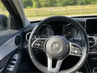 Usado Mercedes C200 150 CV (110 kW) 2019 Gris / plata Familiar