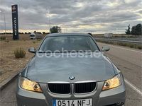 Usado BMW 318 143 CV (105 kW) 2006 Gris / plata Berlina