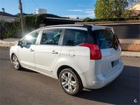 Usado Peugeot 5008 Style 115 CV (84 kW) 2014 Blanco Monovolumen