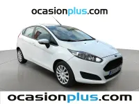 Usado Ford Fiesta Trend 75 CV (55 kW) 2017 Blanco Utilitario