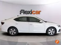 Usado Skoda Octavia Ambition 150 CV (110 kW) 2022 Blanco Utilitario