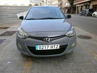 Usado Hyundai i20 GO! 85 CV (62 kW) 2014 Gris / plata Utilitario