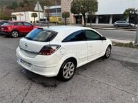 Usado Opel Astra GTC Cosmo 100 CV (73 kW) 2007 Blanco Berlina