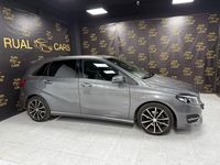 Usado Mercedes B200 AMG line 136 CV (100 kW) 2016 Gris / plata Monovolumen