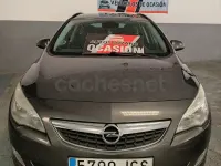 Usado Opel Astra Excellence 165 CV (121 kW) 2012 Gris / plata Familiar