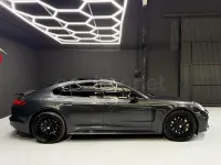 Usado Porsche Panamera 4 E-Hybrid 462 CV (339 kW) 2018 Gris / plata Utilitario