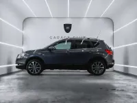 Używany Nissan Qashqai Premium Edition 141 KM (103 kW) 2009 Szary SUV