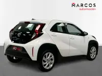 Usado Toyota Aygo X Play 72 CV (52 kW) 2023 SUV
