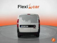 Usado Fiat Doblò Feel 105 CV (77 kW) 2022 Blanco Monovolumen