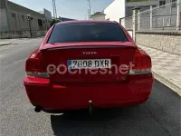 Usado Volvo S60 Momentum 130 CV (95 kW) 2006 Rojo Berlina