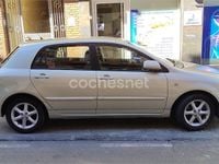 Usado Toyota Corolla Sol 90 CV (66 kW) 2004 Beige Berlina
