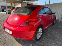 Usado VW Beetle Design 105 CV (77 kW) 2012 Rojo Utilitario