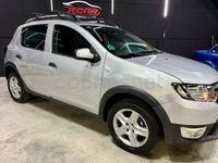 Usado Dacia Sandero Stepway 90 CV (66 kW) 2015 Gris / plata Berlina