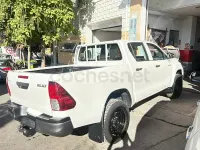 Usado Toyota HiLux 150 CV (110 kW) 2023 Blanco Pickup/Camioneta