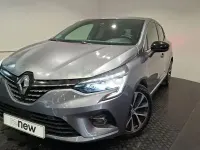 Usado Renault Clio V Techno 90 CV (66 kW) 2023 Gris / plata Berlina