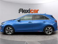 Usado Kia Ceed 120 CV (88 kW) 2019 Azul Utilitario
