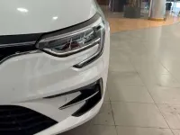 Usado Renault Mégane Zen 116 CV (85 kW) 2021 Blanco Utilitario