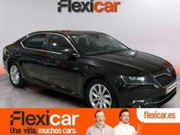Usado Skoda Superb Style 150 CV (110 kW) 2018 Negro