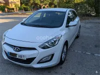 Usado Hyundai i30 110 CV (80 kW) 2013 Blanco Berlina