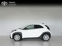 Usado Toyota Aygo X Play 72 CV (52 kW) 2024 Blanco SUV