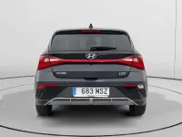 Usado Hyundai i20 101 CV (74 kW) 2024 Gris Utilitario