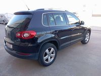 Usado VW Tiguan 140 CV (102 kW) 2010 Negro SUV
