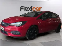 Usado Opel Astra Design & Tech 131 CV (96 kW) 2021 Rojo Berlina
