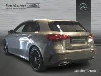 Usado Mercedes A180 116 CV (85 kW) 2023 Gris montaña
