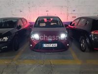 Usado Toyota Yaris Hybrid Active 100 CV (73 kW) 2018 Rojo Berlina