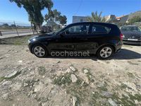 Usado BMW 116 122 CV (89 kW) 2009 Negro Utilitario