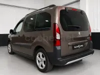 Usado Peugeot Partner Tepee Outdoor 92 CV (67 kW) 2015 Marrón Monovolumen