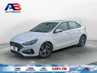 Usado Hyundai i30 120 HP (88 kW) 2022 Branco Sedan