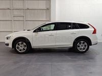 Usado Volvo V60 CC Kinetic 150 CV (110 kW) 2017 Blanco Familiar