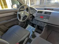 Usado Suzuki Swift GL 102 CV (75 kW) 2005 Rojo Utilitario
