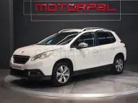 Usado Peugeot 2008 Style 100 CV (73 kW) 2016 Blanco SUV