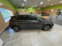 Usado Hyundai i30 140 CV (102 kW) 2019 Gris / plata Berlina