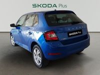 Usado Skoda Fabia Ambition 95 CV (69 kW) 2019 Azul