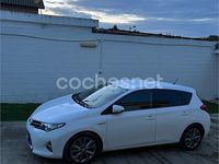 Usado Toyota Auris Hybrid Advance 136 CV (100 kW) 2014 Blanco Berlina